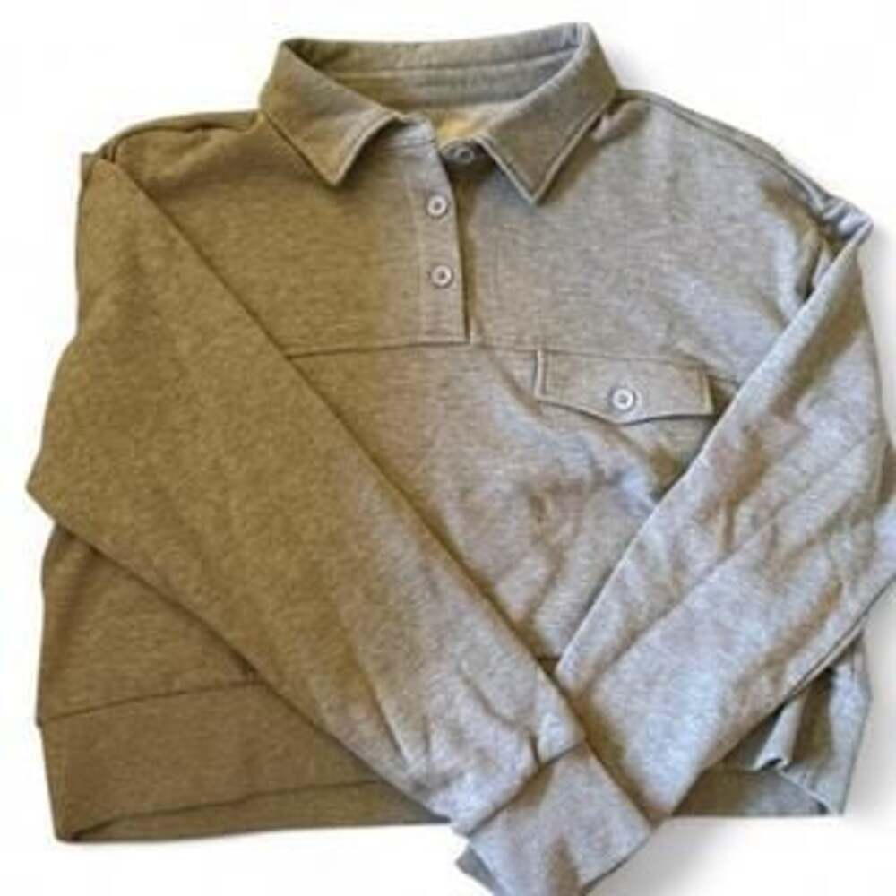 Gray Collared Button-Down Boxy Sweatshirt